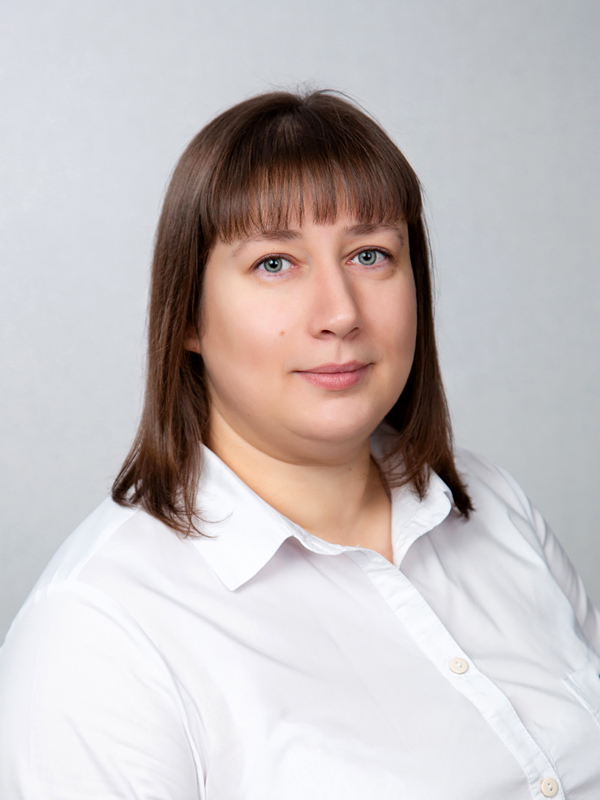 Деревяшкина Юлия Андреевна.