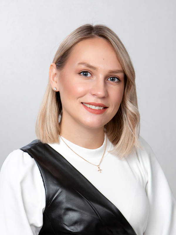 Яблокова Светлана Александровна.